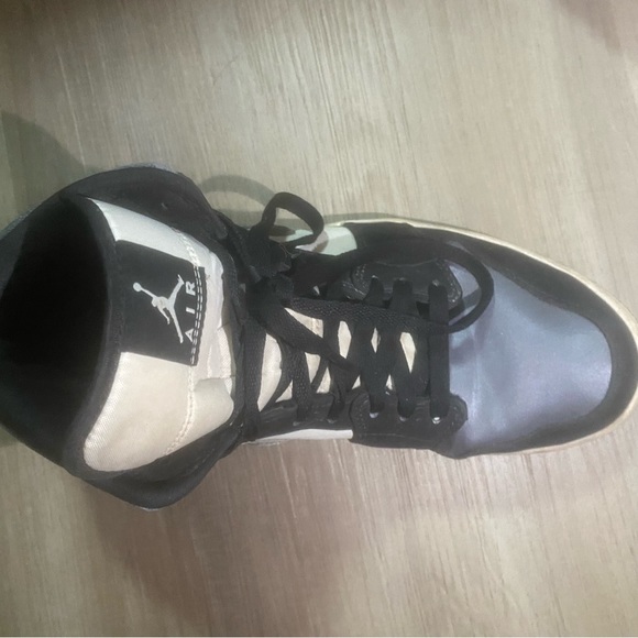 Air Jordan size 11 men’s shoes. - Picture 2 of 7